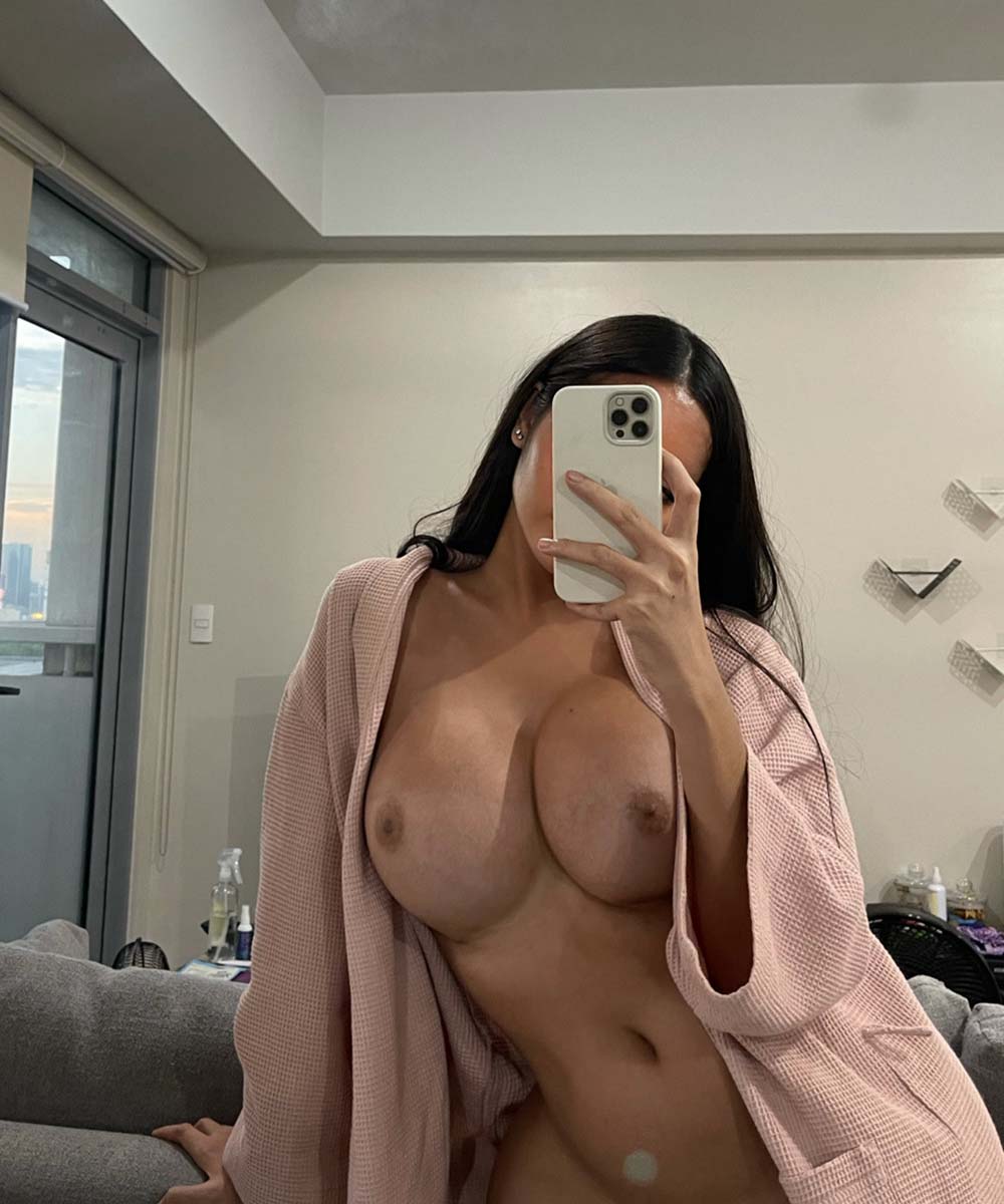 Angela Castellanos naked in Basseterre