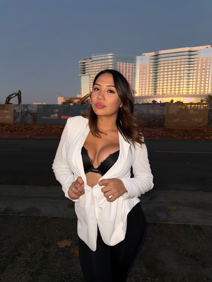 Take a pause and enjoy Ali Cruz — streaming from Basseterre