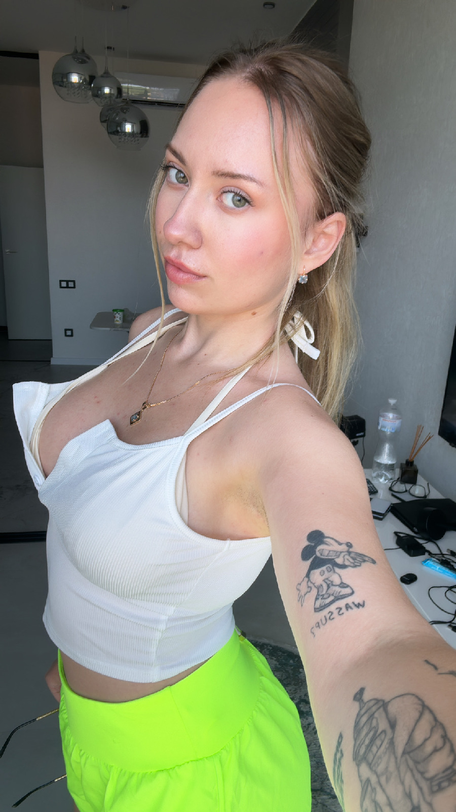 KateV in her underwear in Basseterre